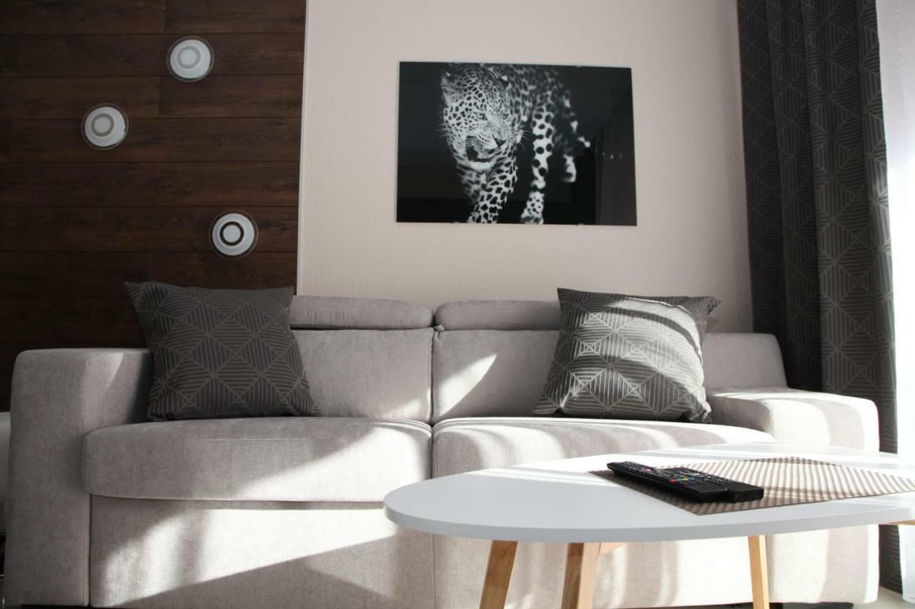 Stylish 2 Room Flat 60 Meters To The Beach Νίκαια Εξωτερικό φωτογραφία