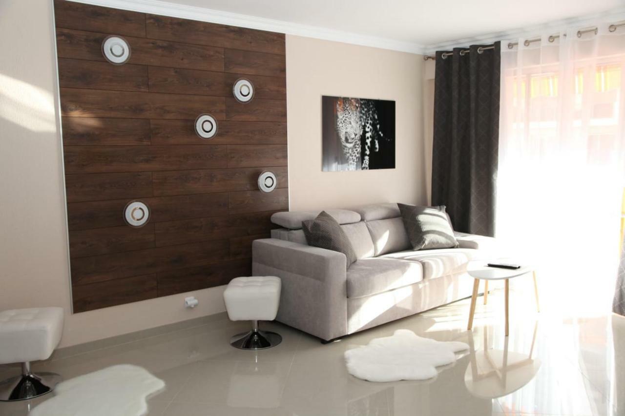 Stylish 2 Room Flat 60 Meters To The Beach Νίκαια Εξωτερικό φωτογραφία