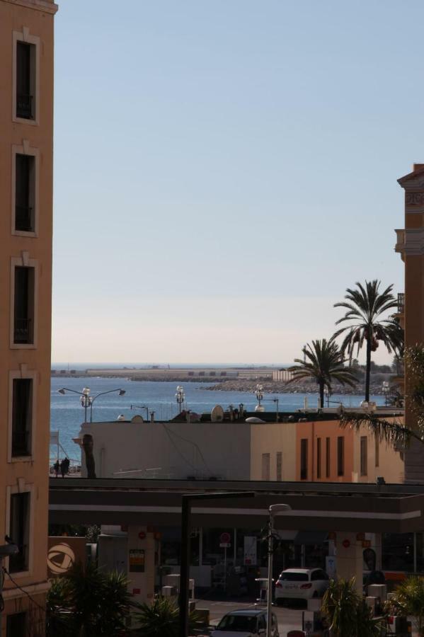 Stylish 2 Room Flat 60 Meters To The Beach Νίκαια Εξωτερικό φωτογραφία
