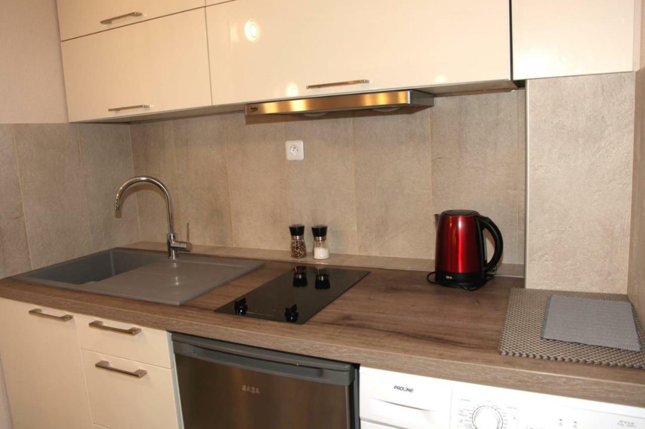 Stylish 2 Room Flat 60 Meters To The Beach Νίκαια Εξωτερικό φωτογραφία