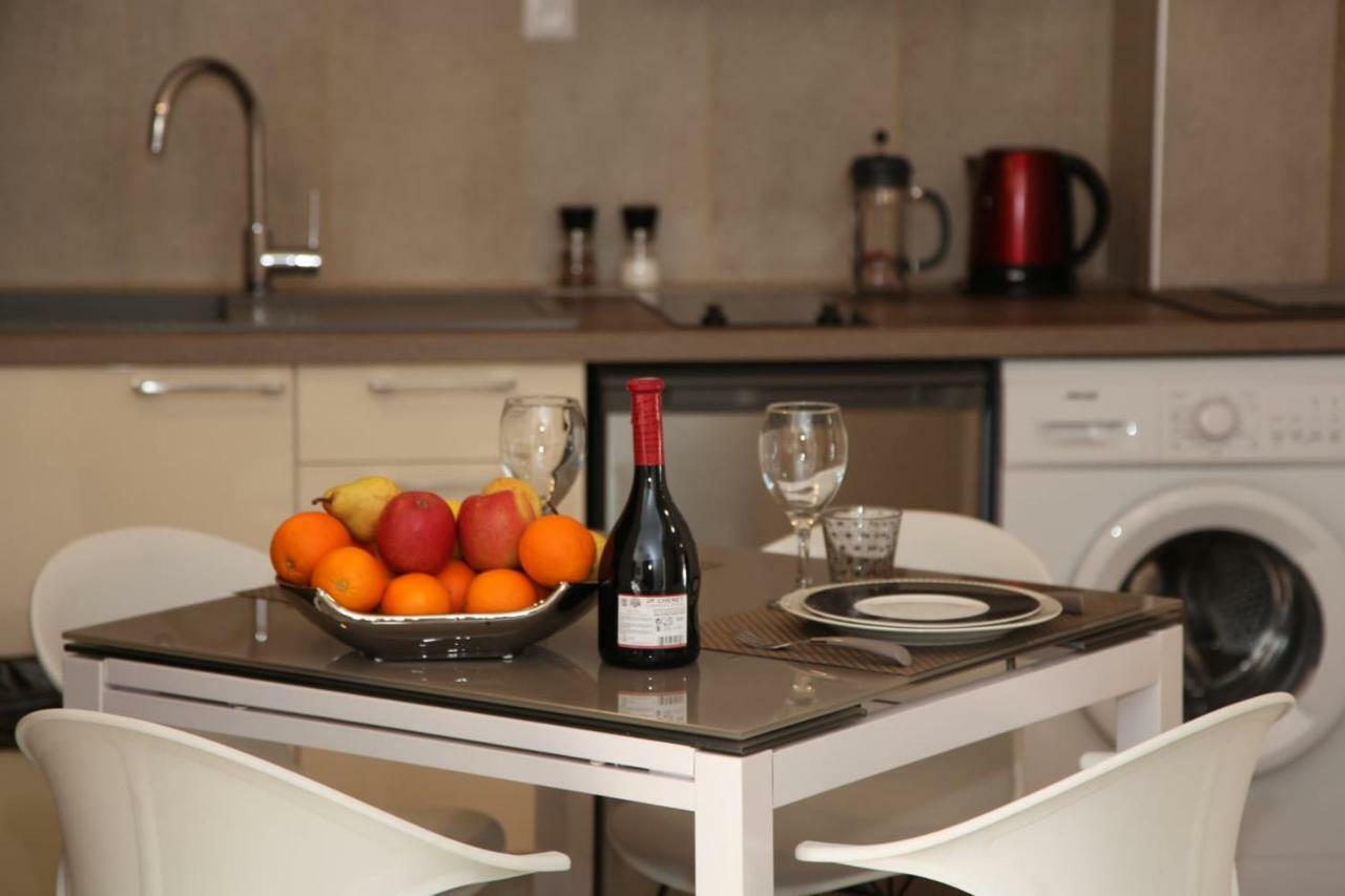 Stylish 2 Room Flat 60 Meters To The Beach Νίκαια Εξωτερικό φωτογραφία